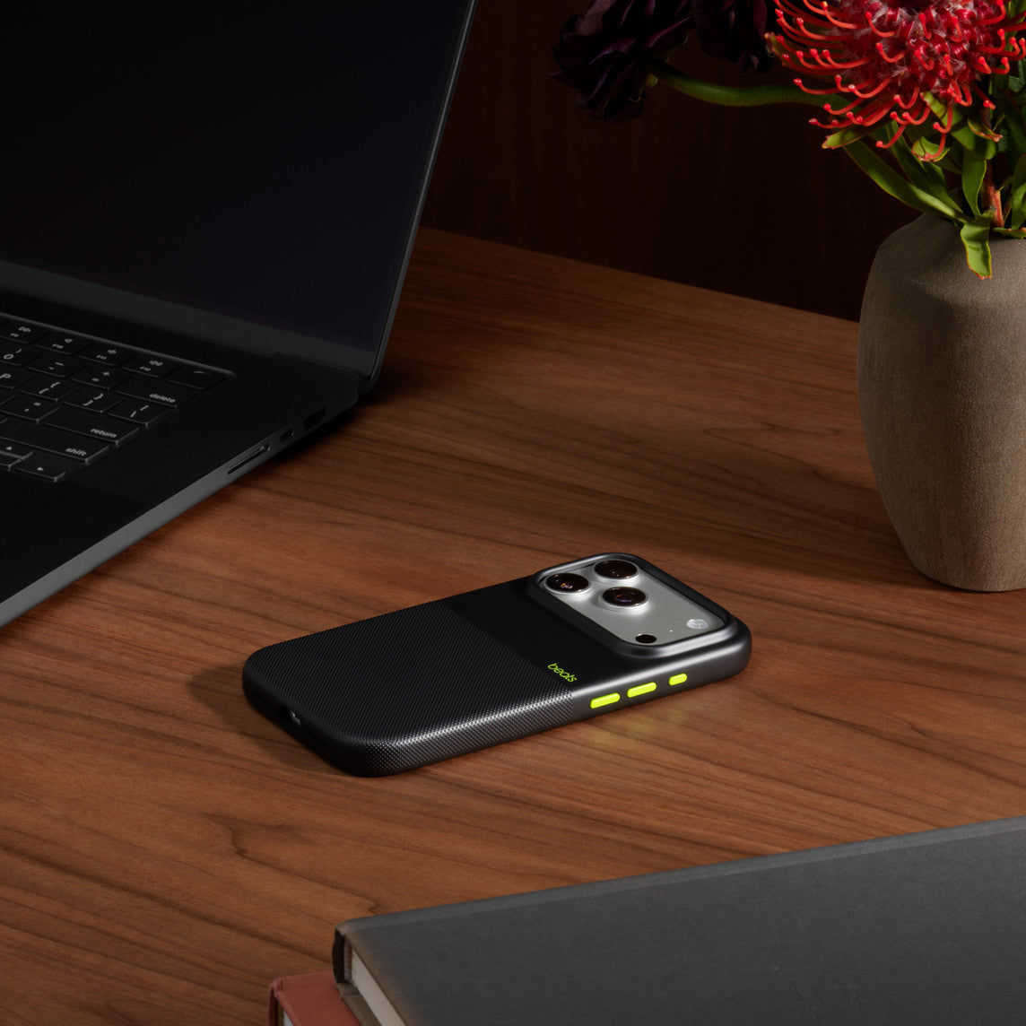 Coque Beats Rugged pour iPhone 17 Pro - Noir